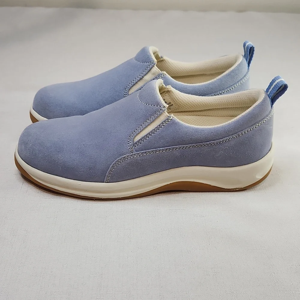 Lands End  Periwinkle Blue Suede Loafers. Size 6
